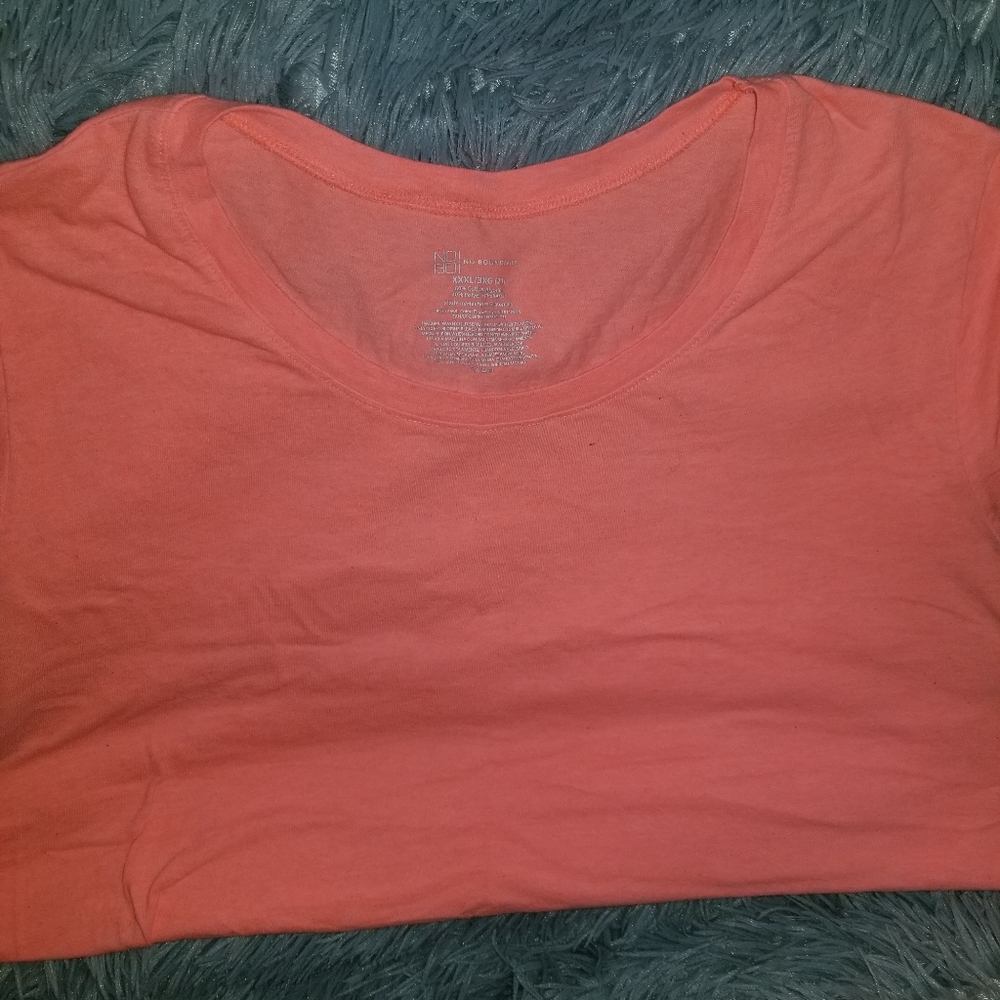 Tee shirt